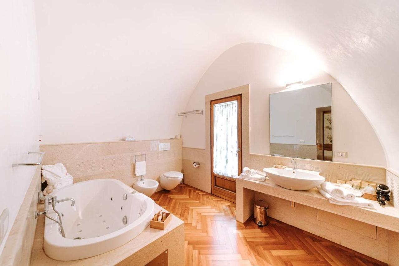 فندق Santa Rosa Relais نوتشي المظهر الخارجي الصورة