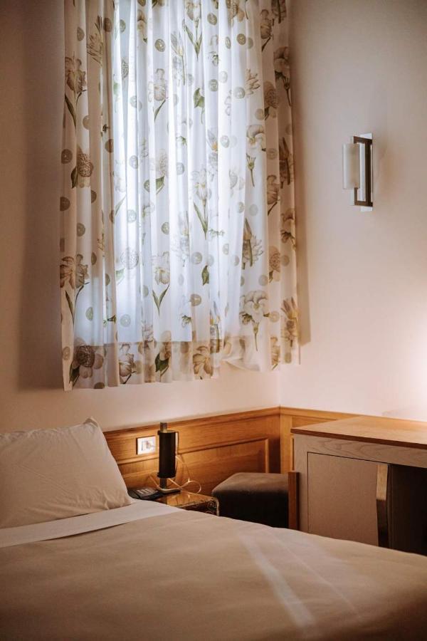 فندق Santa Rosa Relais نوتشي المظهر الخارجي الصورة